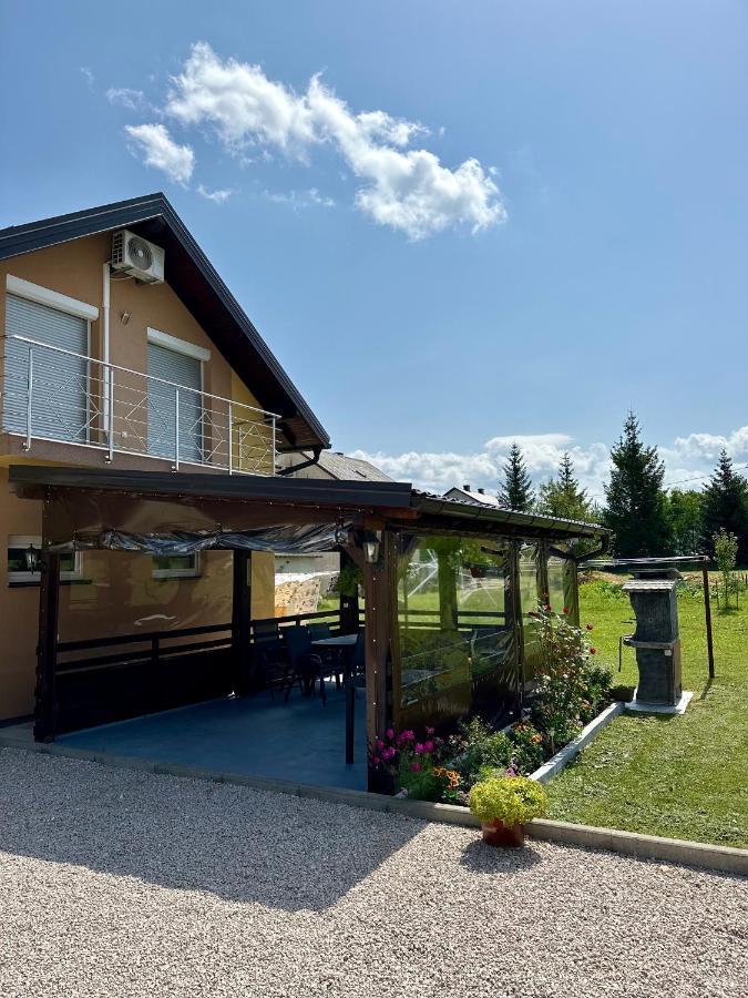 Sweet Dreams Home Korenica Exterior photo