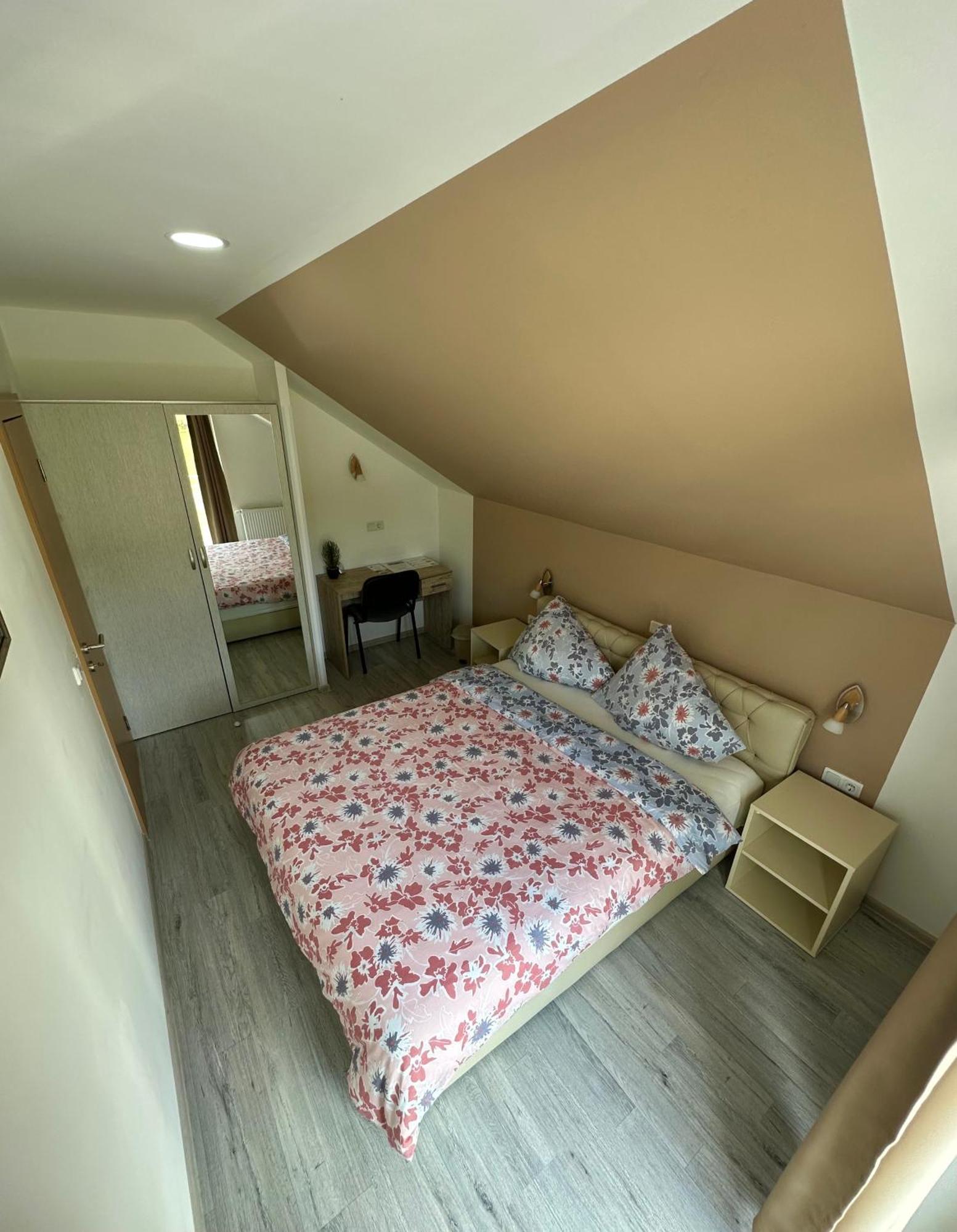 Sweet Dreams Home Korenica Exterior photo